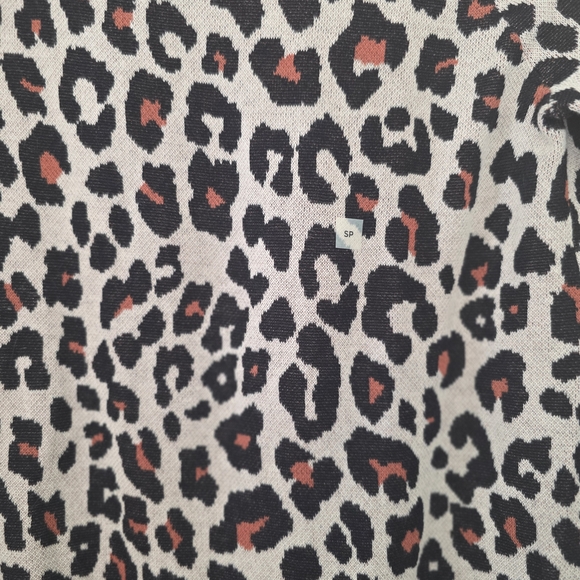 LOFT Animal Print Cheetah Leopard Sweater Long Sleeve Small Petite Ann Taylor - Picture 3 of 4